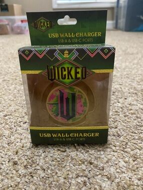 Wicked USB Wall Charger with USB-A & USB-C Ports - Pink/Green
